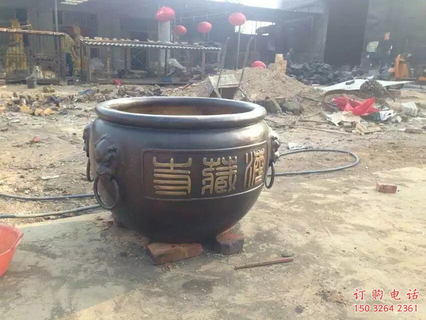 銅缸雕塑廠家 故宮風(fēng)格 銅缸雕塑加工定做