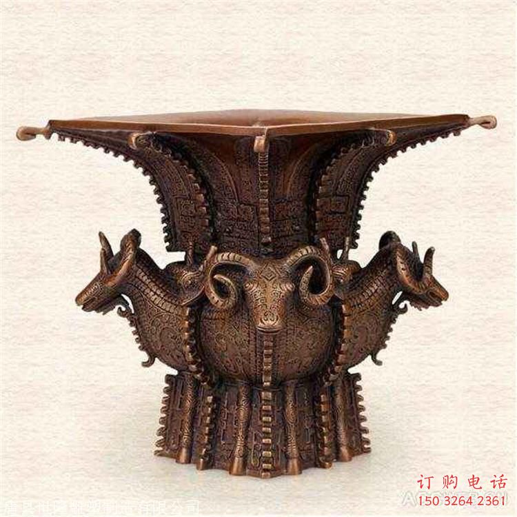 四羊方尊雕塑廠家 青銅器藝術(shù)擺件 古代銅器景觀物