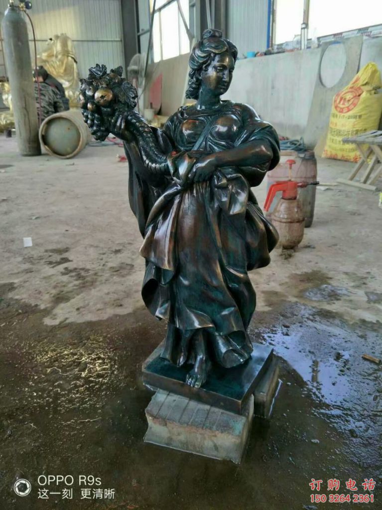 美女銅雕廠家 鑄銅人物雕像生產(chǎn)制作