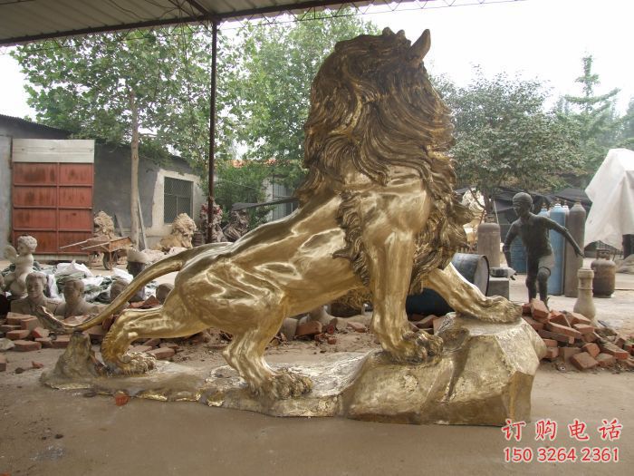 銅獅子雕塑廠家 黃銅鑄造工藝 動物銅雕展示
