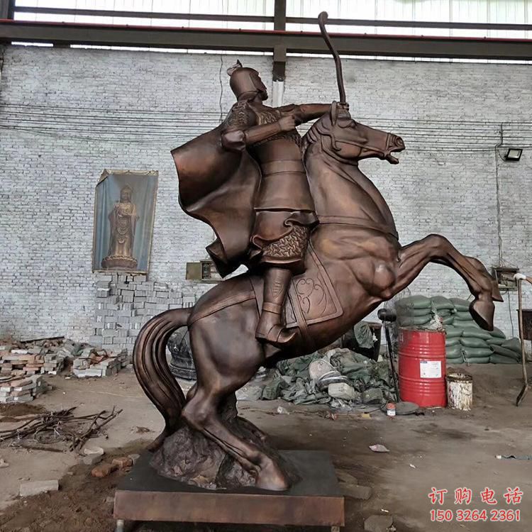 騎馬關(guān)公銅雕像