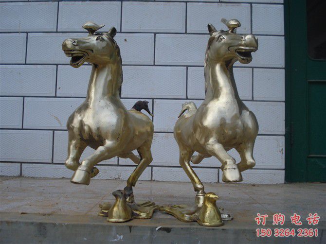廣場(chǎng)銅馬銅雕廠家 青銅動(dòng)物銅雕