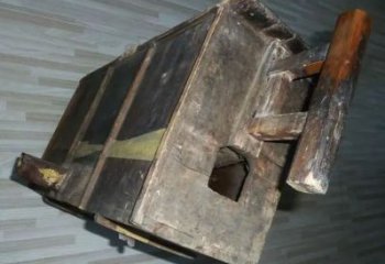 公園風(fēng)箱銅雕廠家 街頭工藝品銅雕