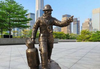 鑄銅消防員銅雕廠家 黃銅人物銅雕 公園銅雕展示