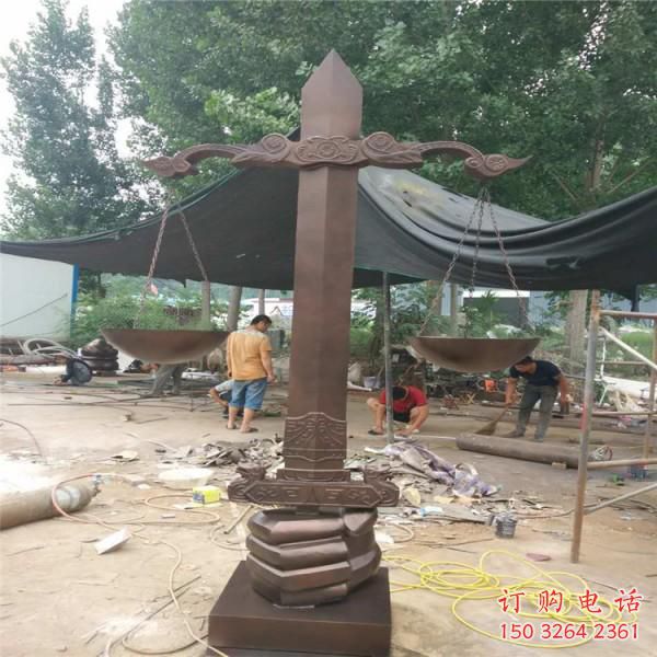 天平銅雕塑廠家，廣場(chǎng)天平銅雕塑制作