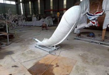 城市羽毛雕塑制作 風景區(qū)彩繪雕塑 抽象雕塑擺件