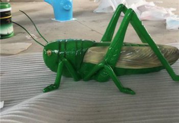 抽象蟈蟈雕塑生產(chǎn) 店門口彩繪雕塑 步行街?jǐn)[件