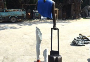 青海商業(yè)街旅行者雕塑 售樓處雕塑 空心人擺件