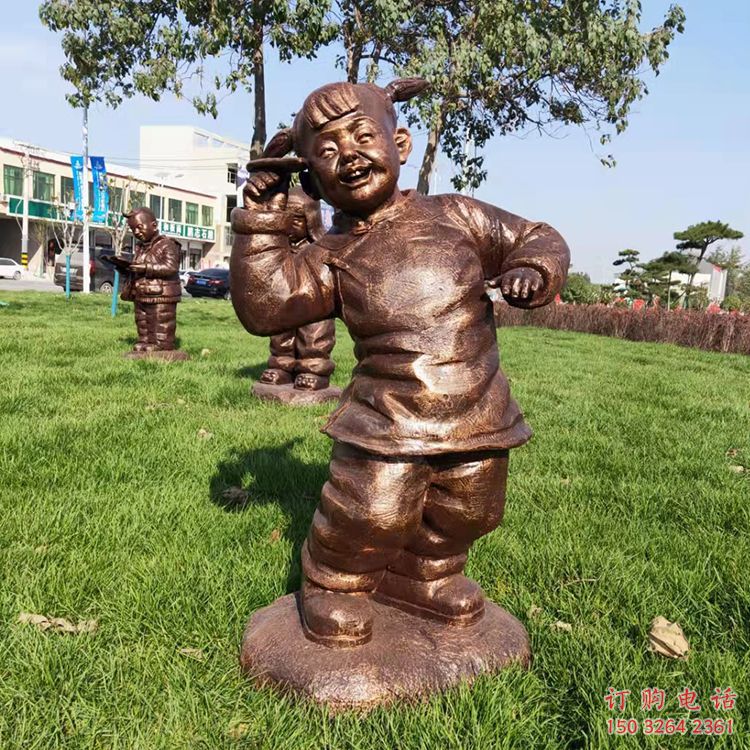 街道小孩子雕塑廠家 現(xiàn)代景觀玩耍雕塑 彩繪童趣雕塑