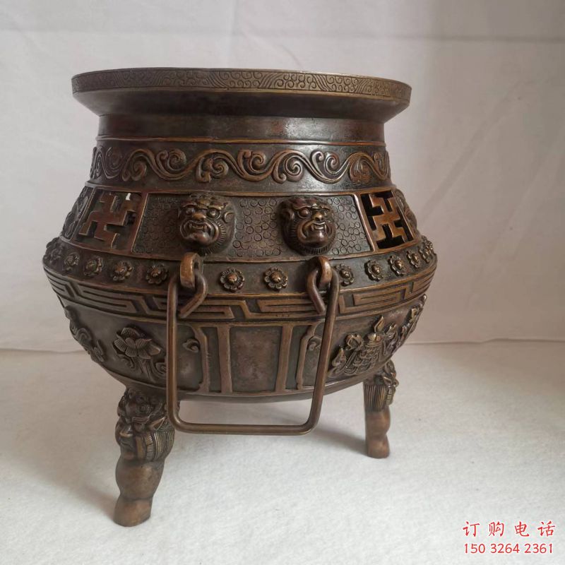 古代三足象形爐雕塑