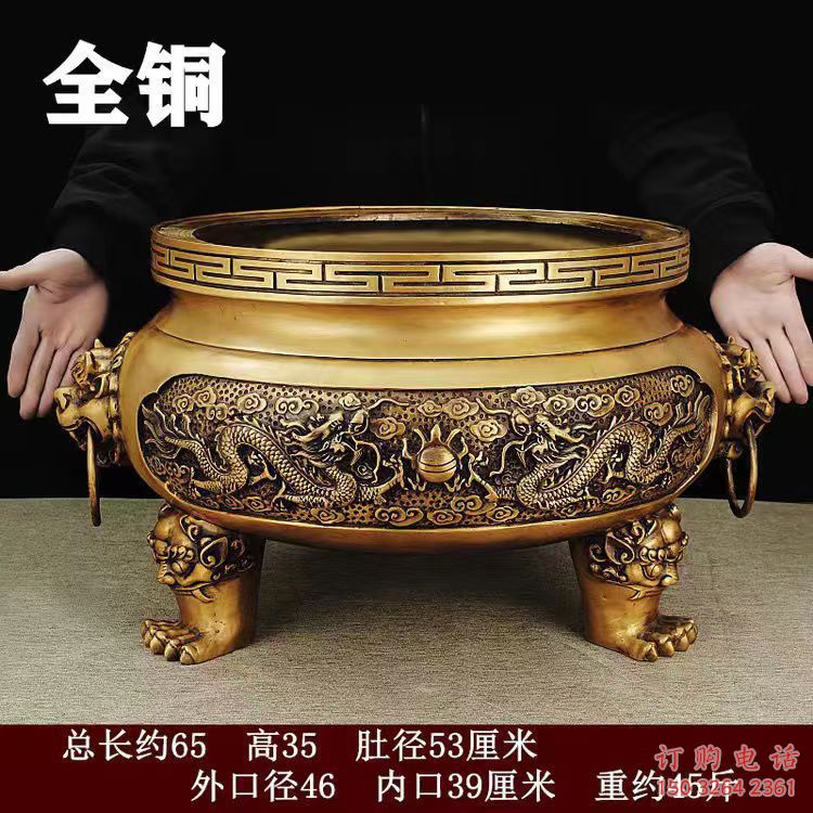 佛堂宣德?tīng)t雕塑