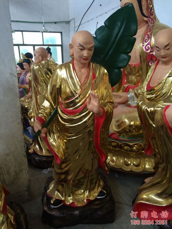 站相十八羅漢，十八羅漢貼金