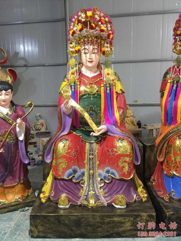 大型三霄奶奶神像廠家，鎏金效果，彩繪三霄奶奶神像生產(chǎn)
