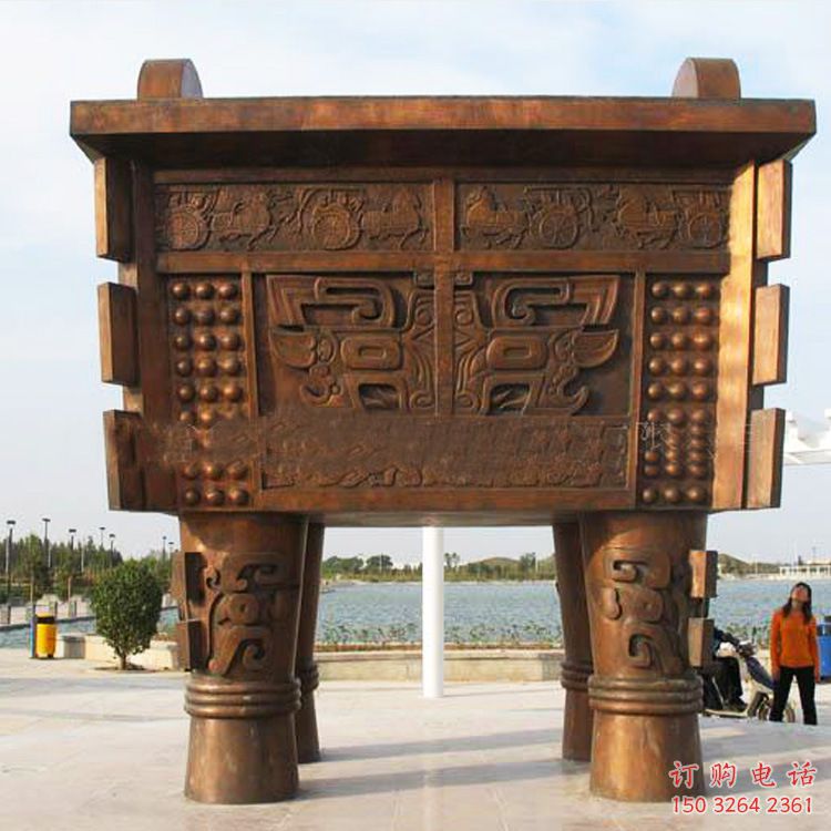 鎏金大克鼎雕塑，黃銅材質(zhì)加工