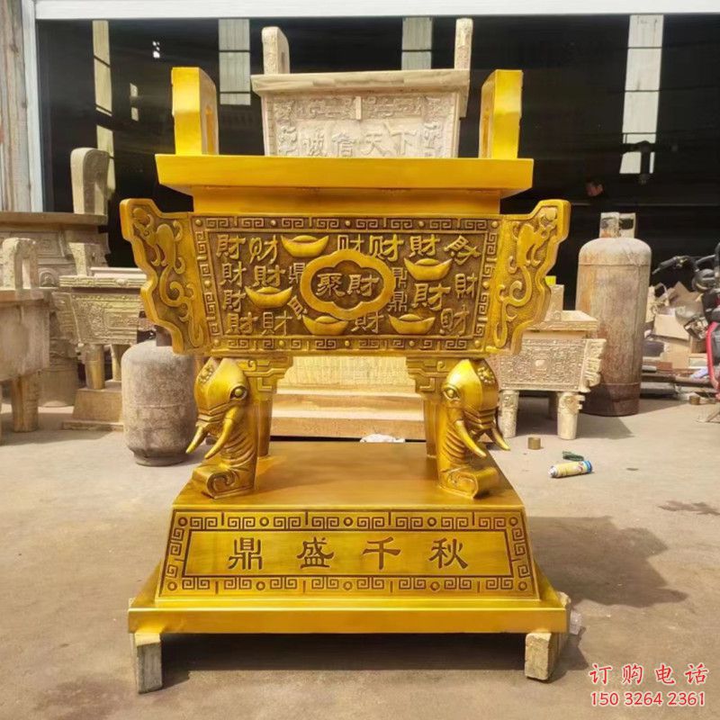鎏金方鼎鼎盛千秋銅雕塑