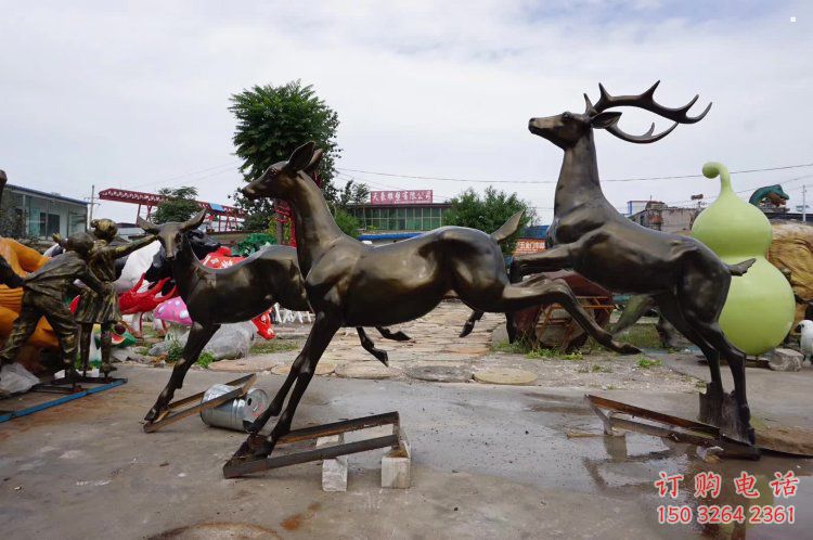 唐山戶外小鹿批發(fā)，動(dòng)物雕塑，梅花鹿銅雕塑供求