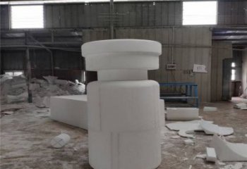 井陘仿真藥瓶雕塑，美陳藝術(shù)類，玻璃鋼藥瓶子雕塑廠家