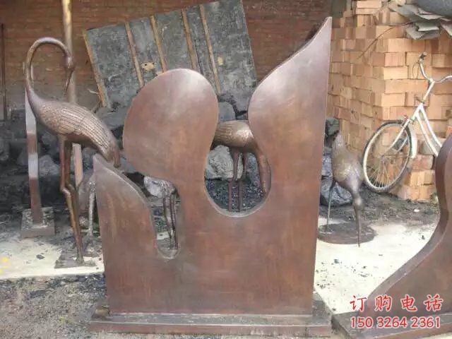 抽象銅雕塑 (2) 抽象銅雕塑 (2)